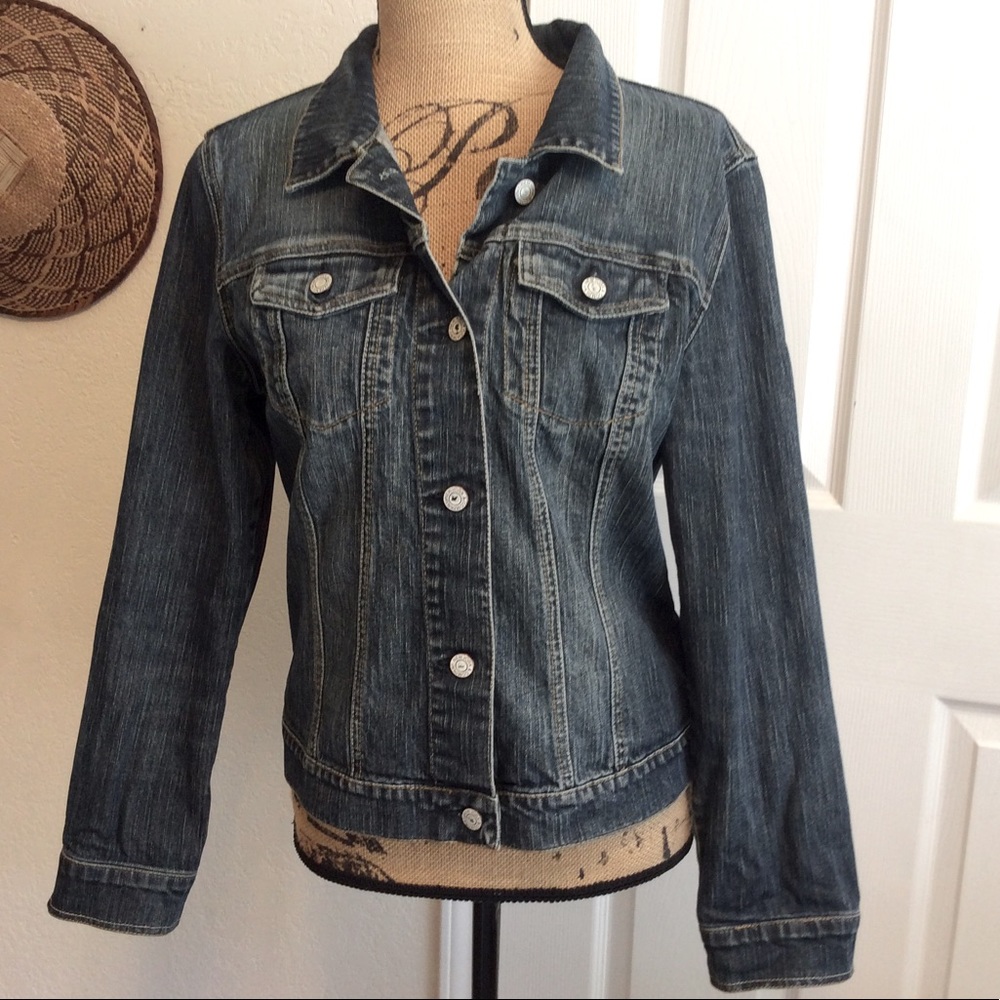 New York & Co. women’s blue jean jacket white buttons M Summer cotton denim